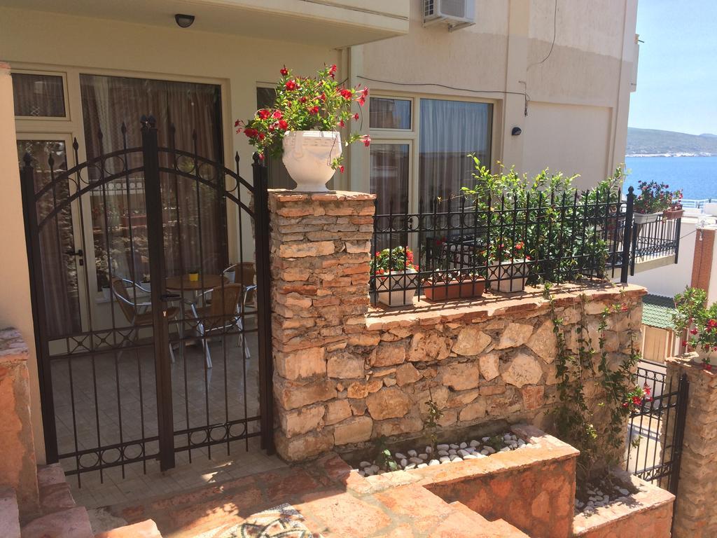 Berti Apartments Sarandë Exterior foto